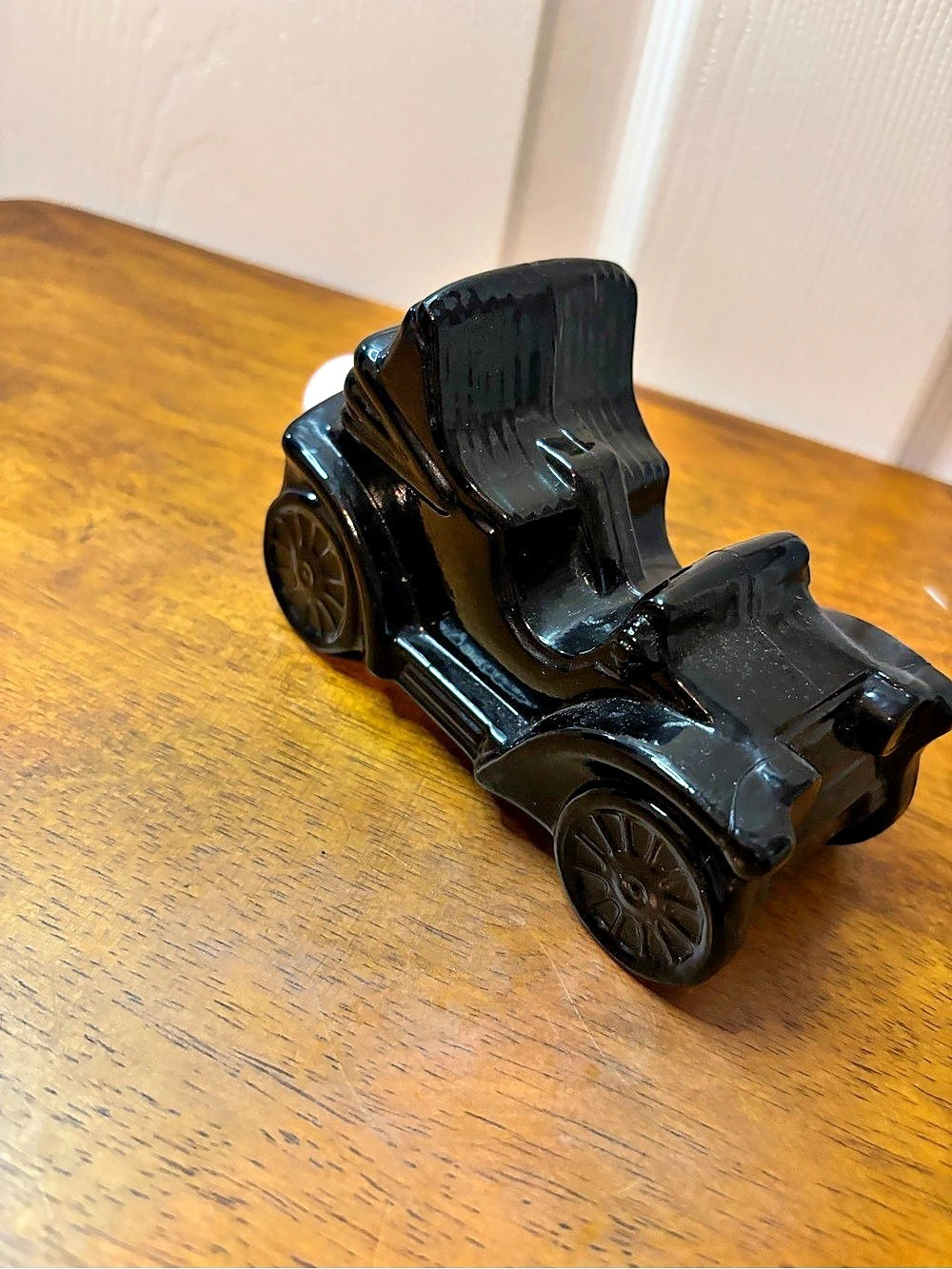 Avon Touring T Car Decanter Black & White